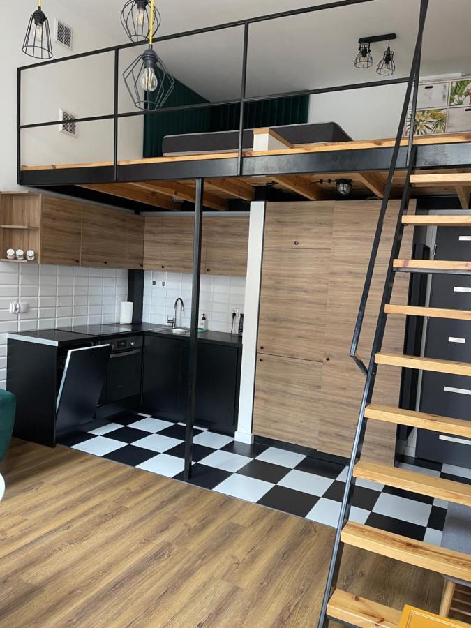 Apartmán Urokliwy Loft W Ncl Kamienica Vabank 34 Lodž Exteriér fotografie
